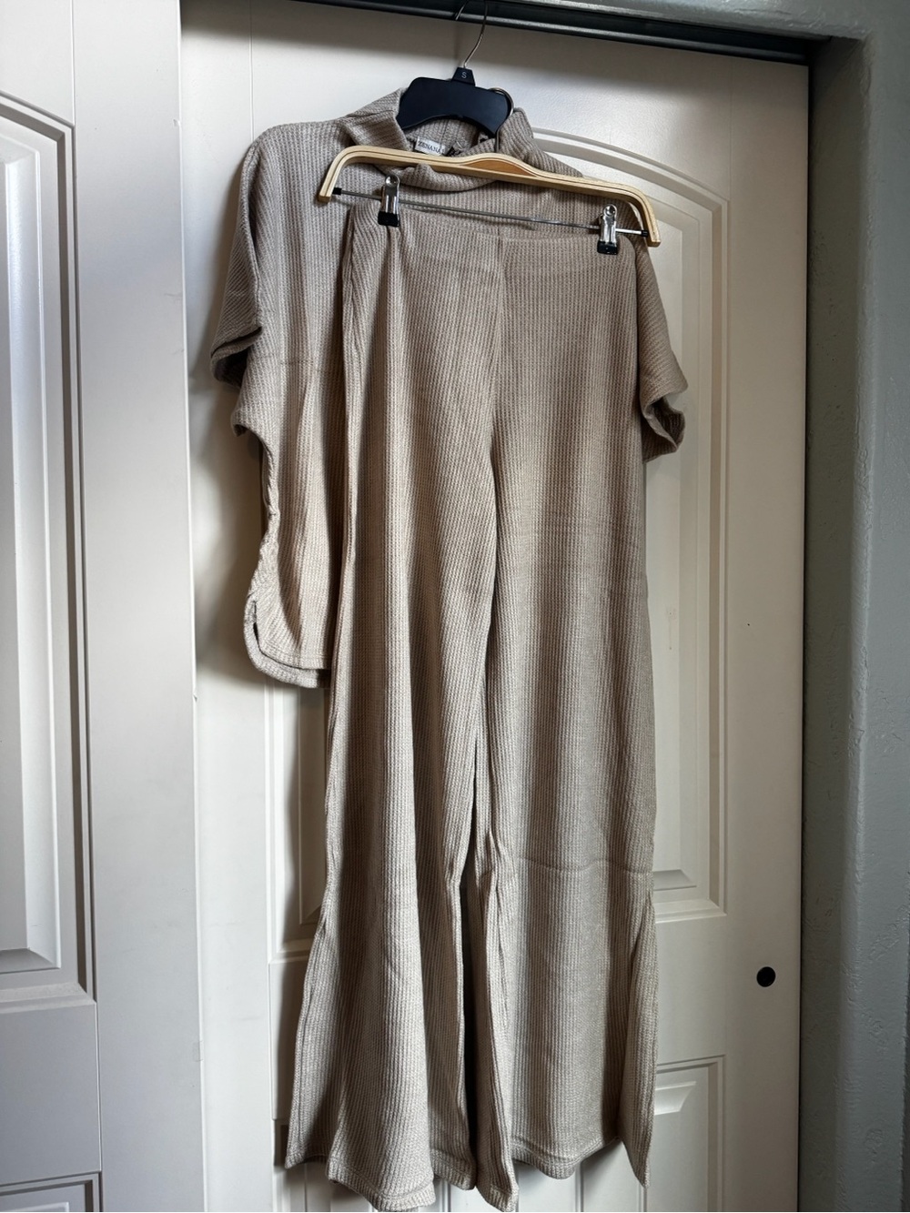 Wide-Leg waffle Knit Set in Beige